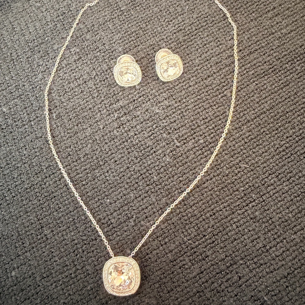 Swarovski Crystal Pendant Necklace and Earrings Set